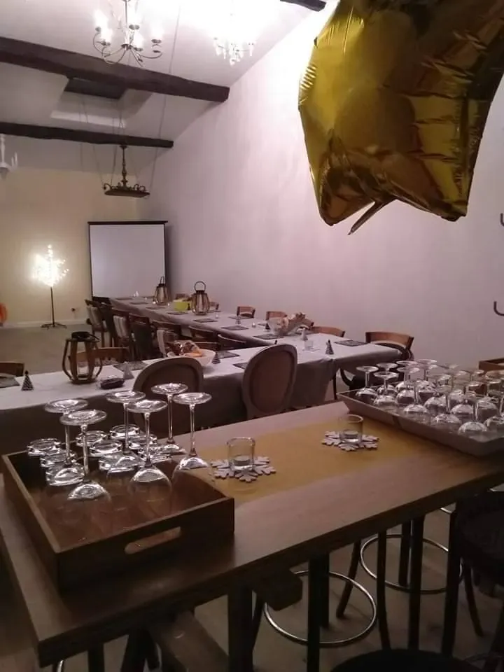 photo-salle-de-reception-7